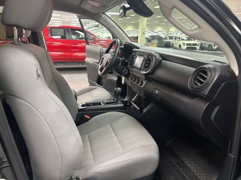 Certified 2019 Toyota Tacoma SR w/ SR Convenience Package image 24