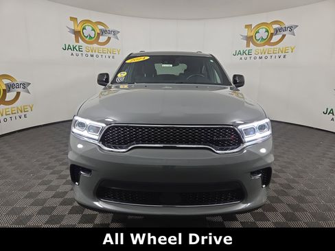 Certified 2024 Dodge Durango SXT image 3