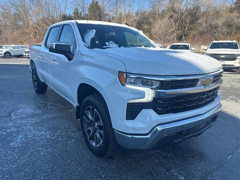 Used 2022 Chevrolet Silverado 1500 LT image 3