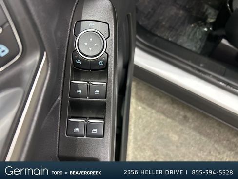 Used 2021 Ford Escape SE image 13