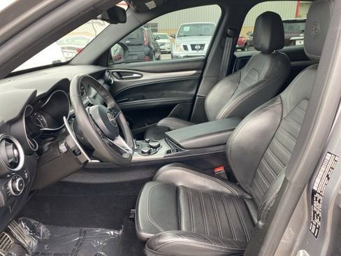 Used 2018 Alfa Romeo Stelvio Ti Sport image 9