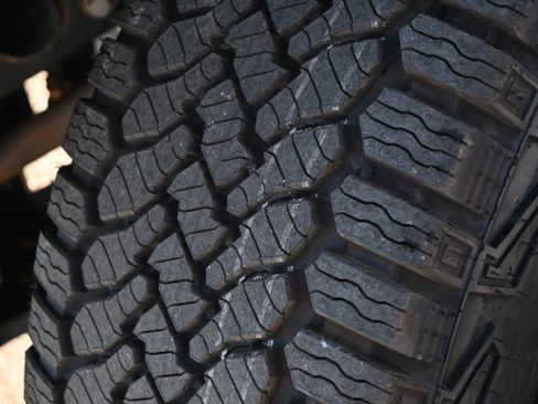 Used 2023 Jeep Gladiator Sport w/ Trailer Tow Package image 27