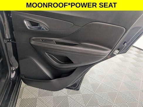 Used 2015 Buick Encore Convenience FWD image 29