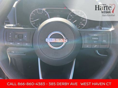 Certified 2024 Nissan Rogue S image 27