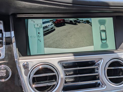 Used 2015 Rolls-Royce Ghost RWD image 30