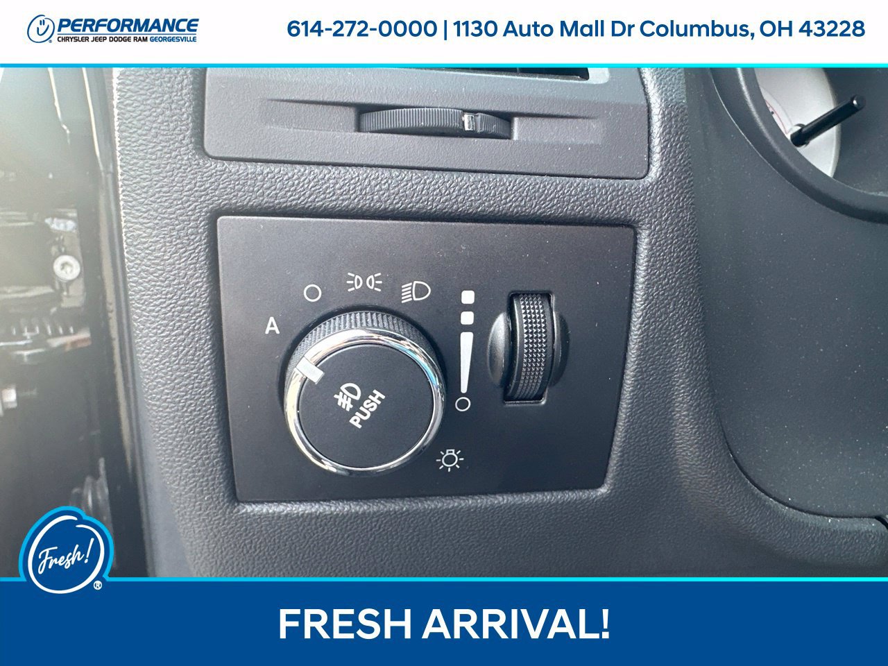Used 2012 Dodge Challenger SRT8 RWD image 16