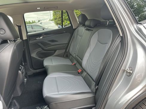 New 2026 Volkswagen Tiguan SE AWD/4WD image 14