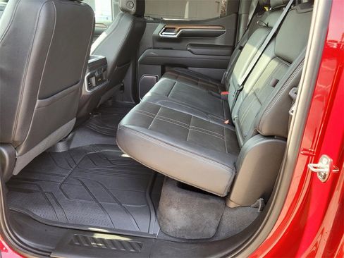 Used 2022 Chevrolet Silverado 1500 High Country w/ High Country Premium Package image 12