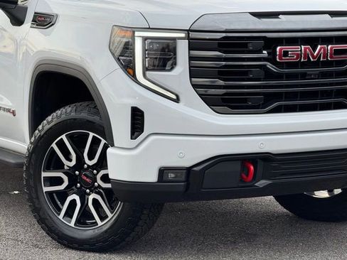 Used 2024 GMC Sierra 1500 AT4 w/ AT4 Premium Package image 12