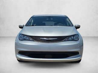 Used 2022 Chrysler Voyager LX FWD video 2