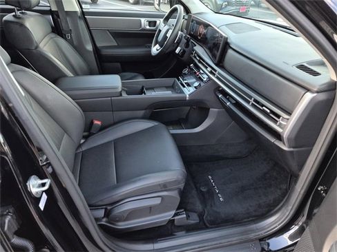Used 2025 Hyundai Santa Fe SEL image 11