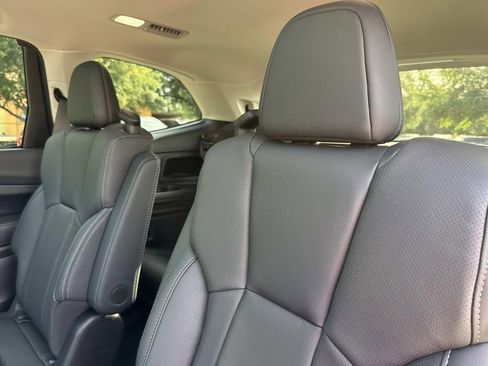 New 2026 Subaru Ascent Limited AWD/4WD image 13
