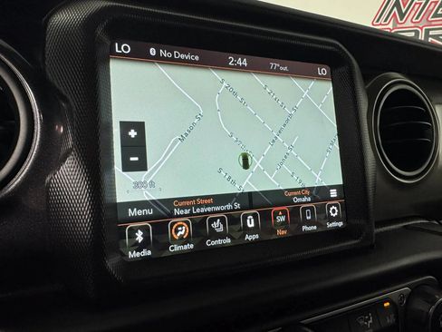 Used 2022 Jeep Wrangler Unlimited Sport AWD/4WD image 19