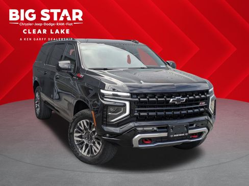 Used 2025 Chevrolet Suburban Z71 AWD/4WD image 1
