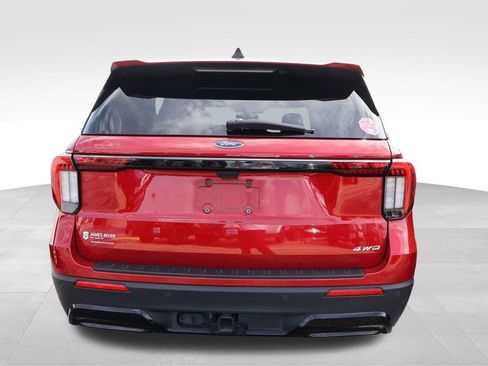 Certified 2025 Ford Explorer ST-Line image 12