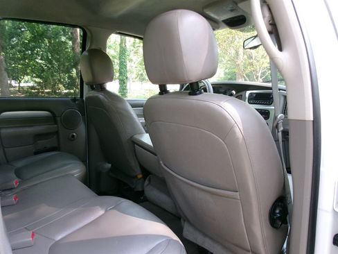 Used 2005 Dodge Ram 1500 Truck SLT RWD image 22
