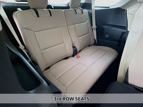 Used 2023 Ford Explorer XLT w/ Equipment Group 202A AWD/4WD image 11