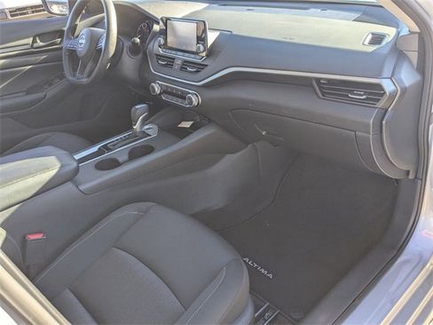 Used 2024 Nissan Altima 2.5 S image 26