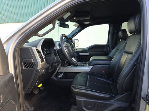 Used 2020 Ford F150 Lariat image 3