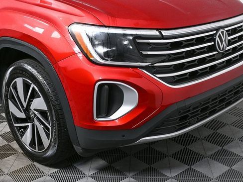 Certified 2024 Volkswagen Atlas SE w/ Panoramic Sunroof Package image 36