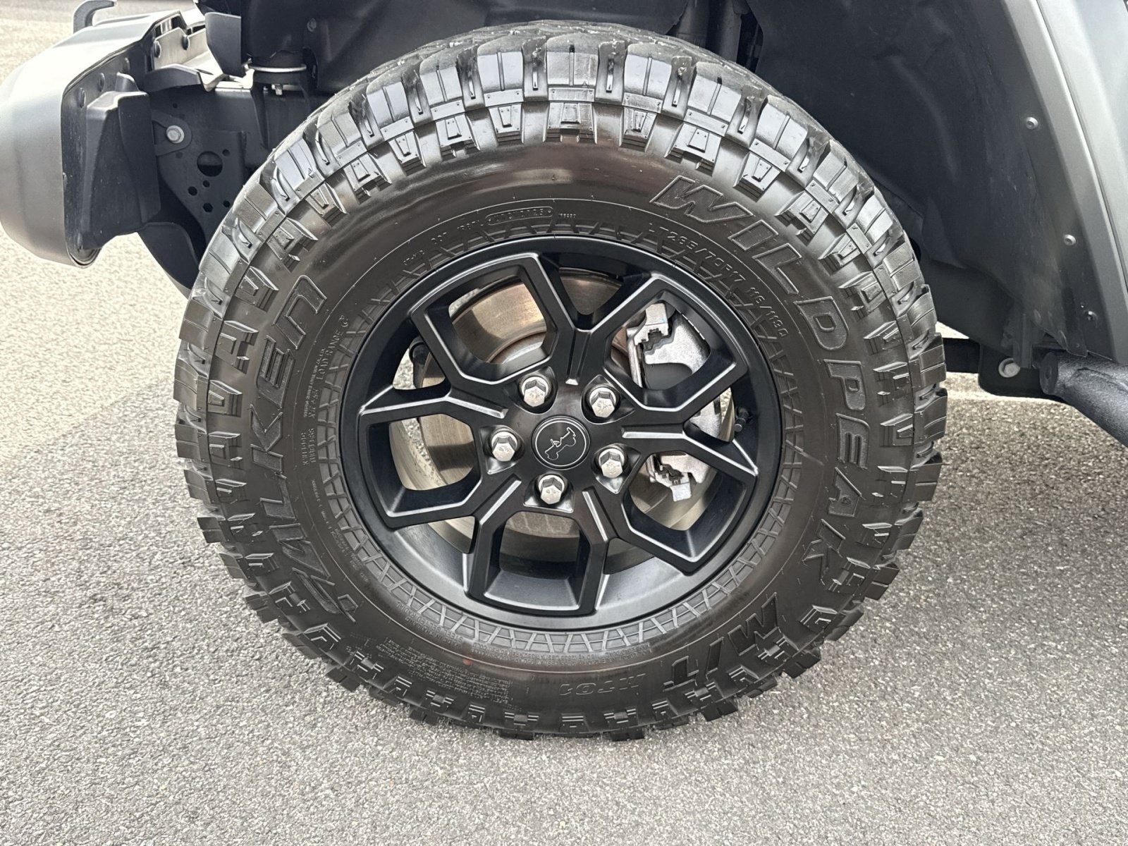 Used 2025 Jeep Wrangler Sport AWD/4WD image 12