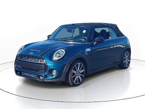Used 2011 MINI Cooper Hardtop image 2