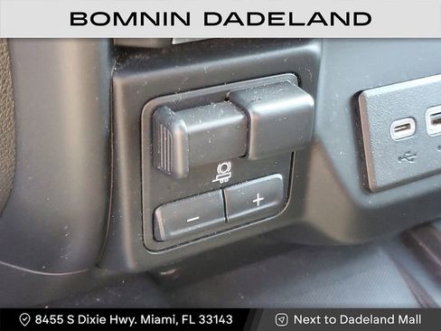 Used 2020 Chevrolet Silverado 1500 High Country w/ Technology Package image 25