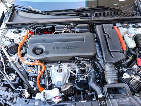 Certified 2025 Honda Civic Sport image 32