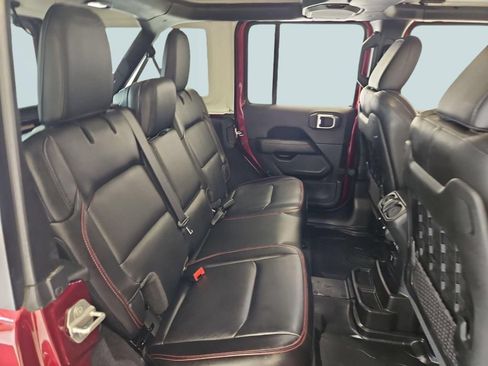 Used 2021 Jeep Wrangler Unlimited Rubicon AWD/4WD image 27