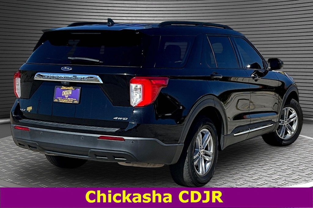 Used 2022 Ford Explorer XLT AWD/4WD image 6