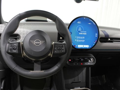 Certified 2025 MINI Cooper S image 6