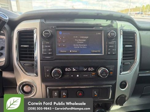 Used 2018 Nissan Titan SV w/ SV Convenience Package AWD/4WD image 9