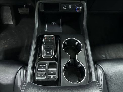 Used 2024 Honda Pilot Touring image 34