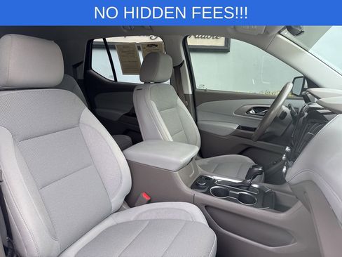 Used 2020 Chevrolet Traverse LT image 14