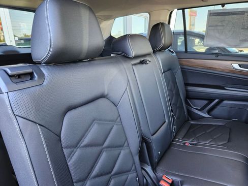 New 2026 Volkswagen Atlas SE image 15