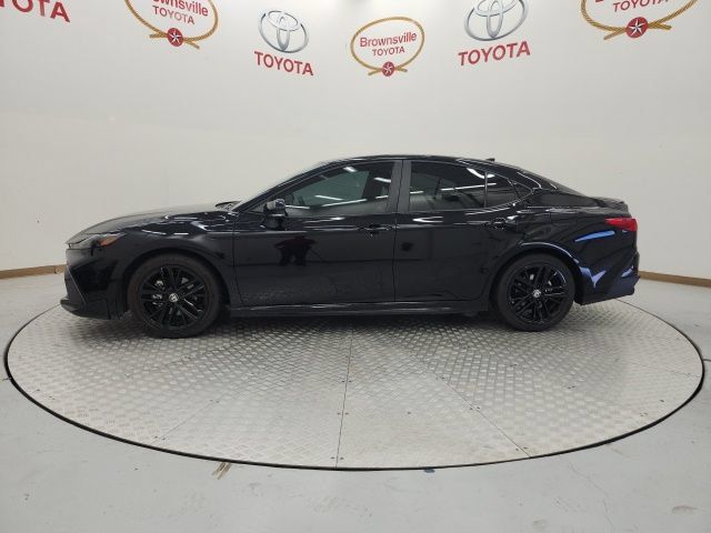 Used 2025 Toyota Camry SE w/ Convenience Package FWD image 5