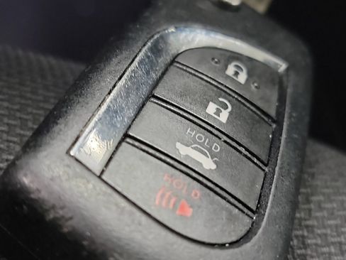 Used 2021 Toyota Corolla SE FWD image 31