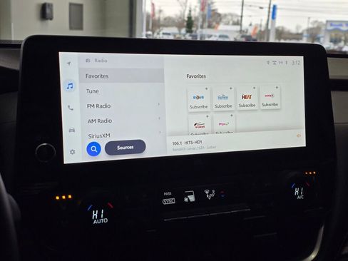 Used 2024 Toyota Grand Highlander Limited image 30