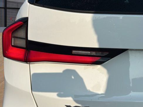 Used 2025 BMW X1 xDrive28i image 18