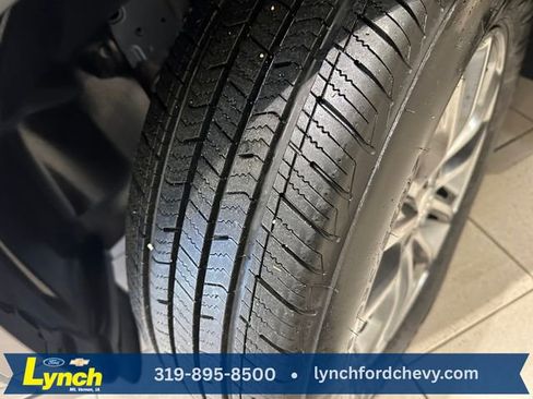 Used 2019 Jeep Cherokee Latitude Plus w/ Cold Weather Group image 26