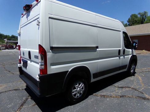 Used 2024 RAM ProMaster 3500 w/ Quick Order Package 22G SLT FWD image 6