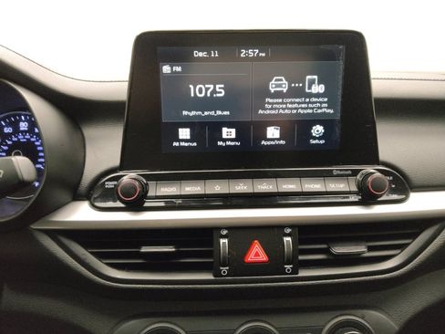 Used 2021 Kia Forte FE image 25