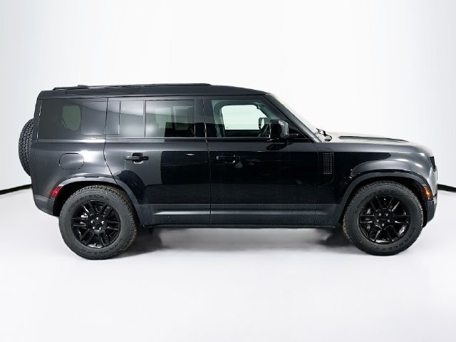 Used 2026 Land Rover Defender 110 S AWD/4WD image 4