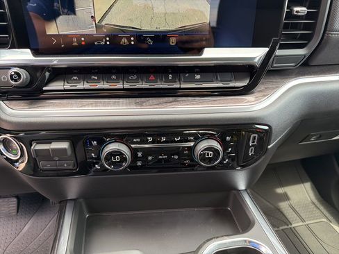 New 2026 Chevrolet Silverado 1500 LTZ AWD/4WD image 28