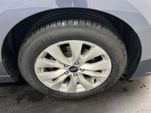 Used 2017 Subaru Legacy 2.5i w/ Alloy Wheel Package AWD/4WD image 8