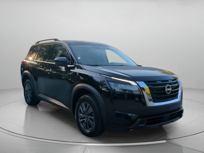Used 2024 Nissan Pathfinder SV