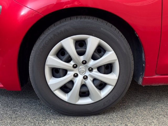 Used 2022 Toyota Corolla LE FWD image 12