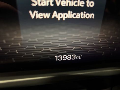 Used 2025 GMC Acadia Elevation image 20