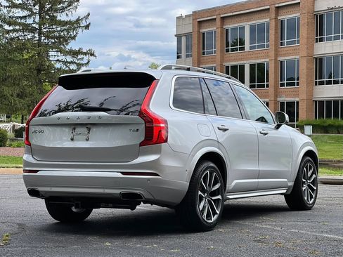 Used 2017 Volvo XC90 T6 Momentum w/ Vision Package AWD/4WD image 5