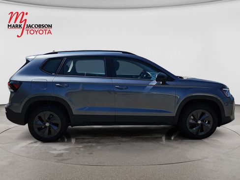 Used 2025 Volkswagen Taos S FWD image 4